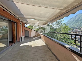 Trilocale in Vendita a Cittiglio, 220'000&euro;, 98 m², con Box