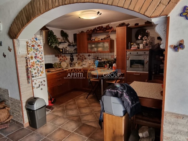 Appartamento in Vendita a Ameglia, zona Fiumaretta, 250'000&euro;, 100 m²