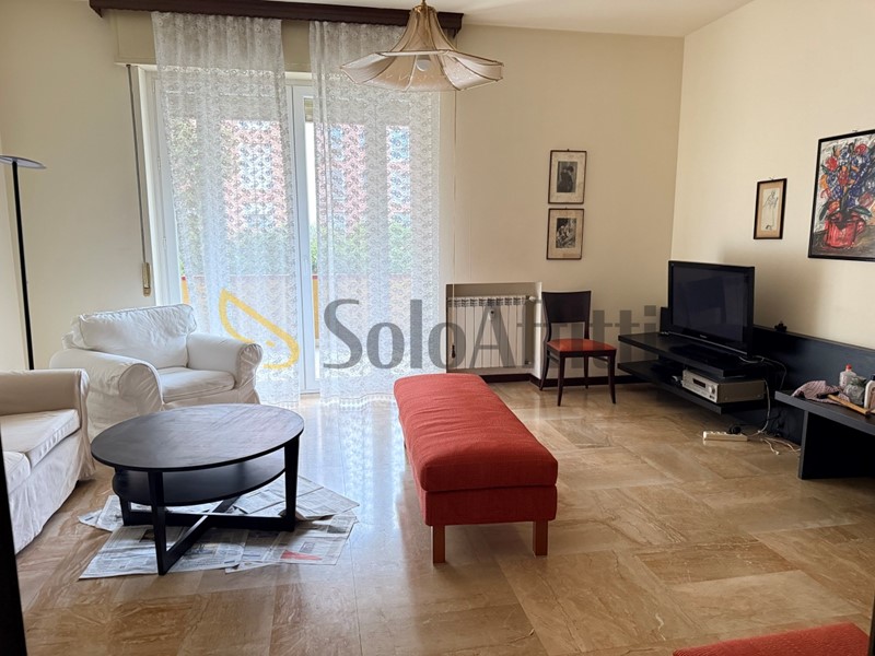 Quadrilocale in Affitto a Brescia, zona Brescia Due, 1'300&euro;, 140 m², arredato, con Box