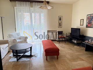 Quadrilocale in Affitto a Brescia, zona Brescia Due, 1'300&euro;, 140 m², arredato, con Box