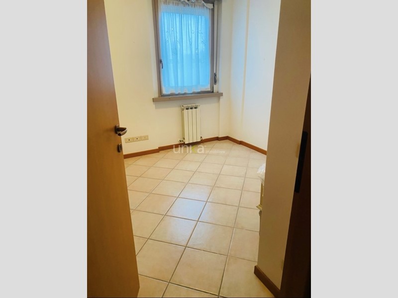 Appartamento in Vendita a Jesi, 195'000&euro;, 88 m², con Box