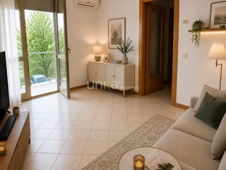 Appartamento in Vendita a Jesi, 195'000&euro;, 88 m², con Box