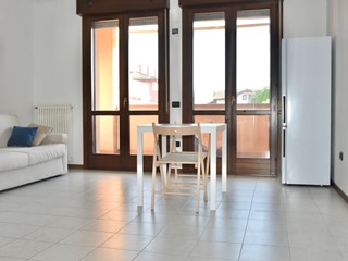 Trilocale in Vendita a Malalbergo, zona Pegola, 162'000&euro;, 78 m², con Box