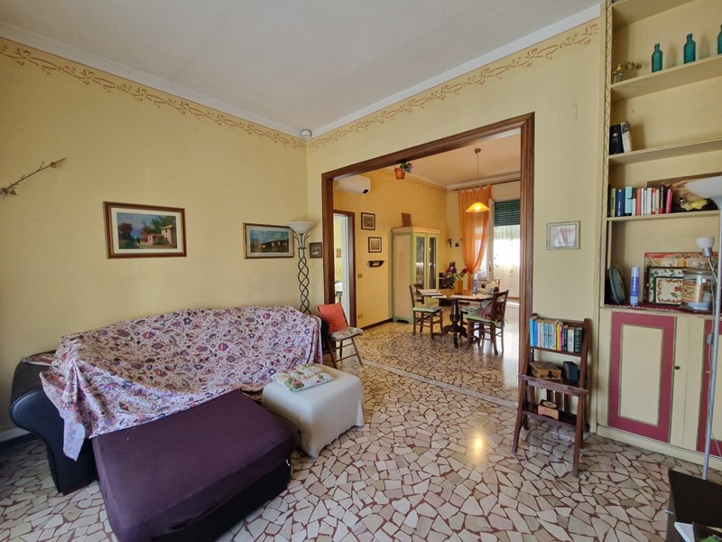 Quadrilocale in Vendita a Lucca, 300'000&euro;, 97 m²