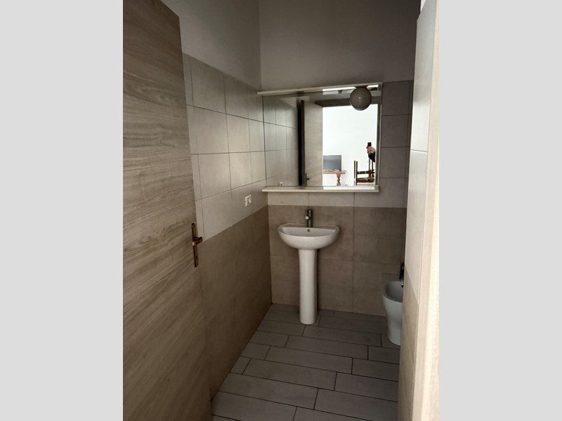 Trilocale in Vendita a Lerici, 150'000&euro;, 80 m², arredato