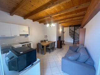 Trilocale in Affitto a Camaiore, zona Lido di Camaiore, 2'000&euro;, 90 m², arredato