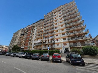 Quadrilocale in Vendita a Palermo, 365'000&euro;, 136 m²