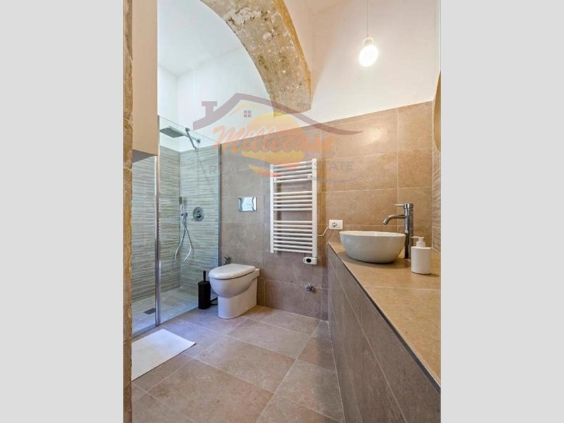 Bilocale in Vendita a Siracusa, zona Ortigia, 165'000&euro;, 60 m², arredato
