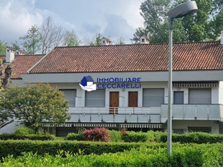 Quadrilocale in Vendita a Massa, zona Ronchi, 160'000&euro;, 50 m², arredato