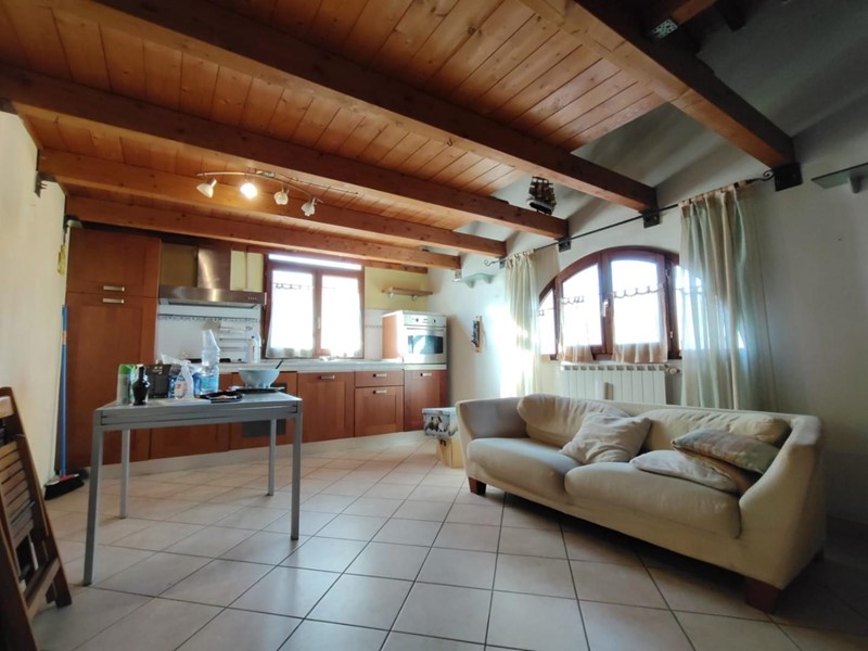 Bilocale in Vendita a Cascina, 145'000&euro;, 60 m²