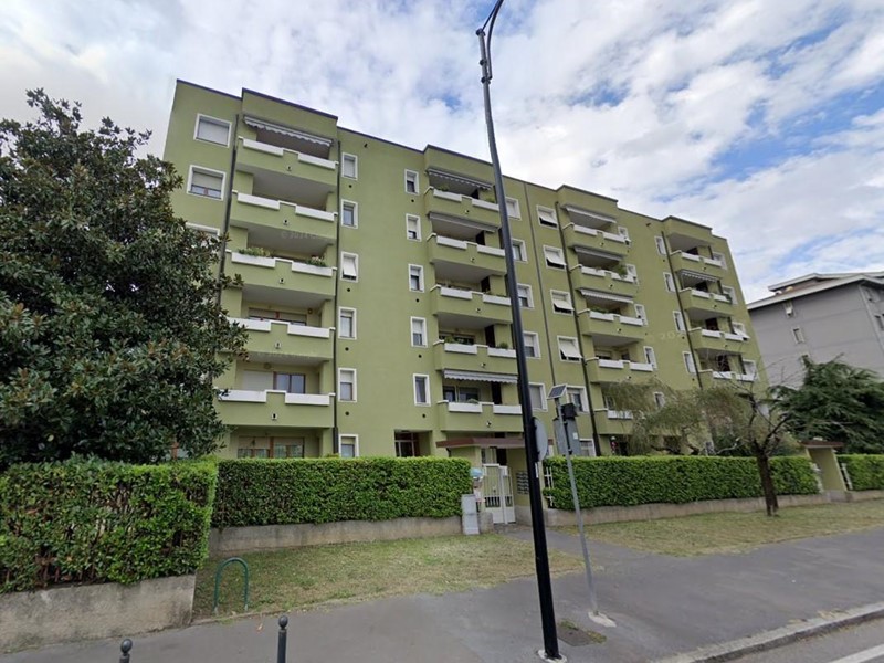 Appartamento in Vendita a Cinisello Balsamo, 174'200&euro;, 122 m², con Box