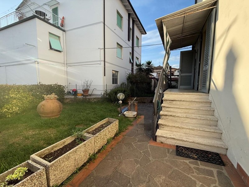 Appartamento in Vendita a Certaldo, 178'000&euro;, 123 m², con Box