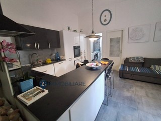 Quadrilocale in Vendita a Sarzana, 370'000&euro;, 105 m²