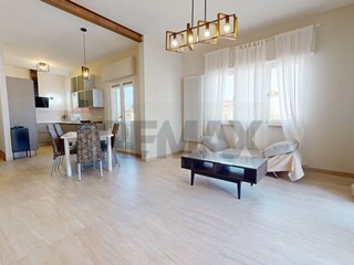 Appartamento in Vendita a Camaiore, 398'000&euro;, 111 m²