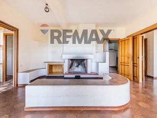 Appartamento in Vendita a Palestrina, 185'000&euro;, 220 m²