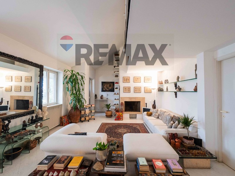 Quadrilocale in Vendita a Lovere, 287'000&euro;, 158 m²