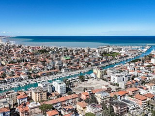 Appartamento in Vendita a Rimini, 370'000&euro;, 142 m²
