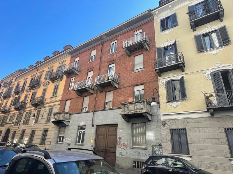 Trilocale in Vendita a Torino, 188'000&euro;, 80 m²