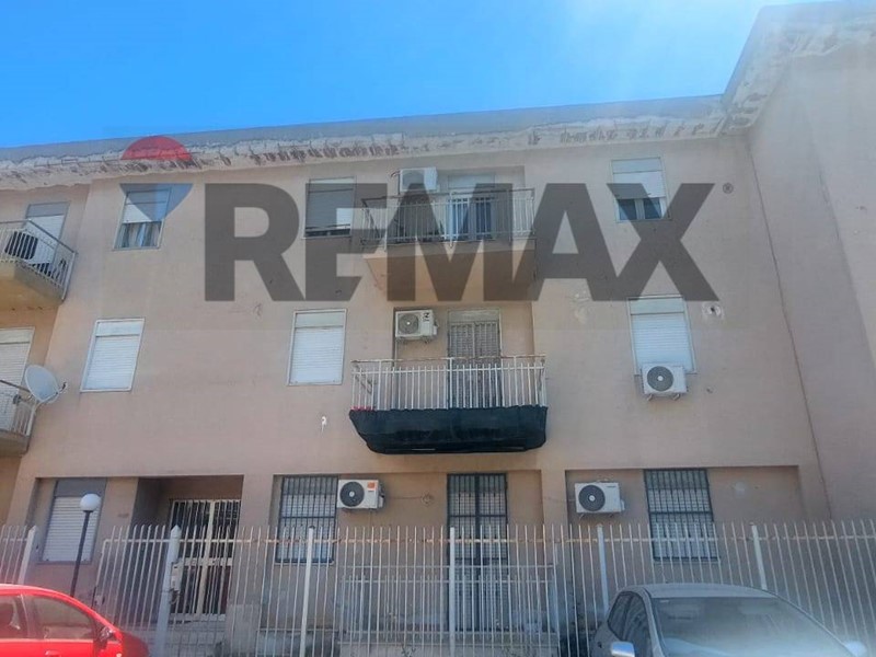 Trilocale in Vendita a Palermo, 120'000&euro;, 92 m²