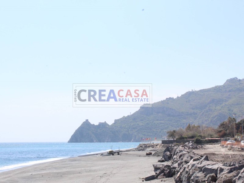 Appartamento in Vendita a Santa Teresa di Riva, 139'000&euro;, 101 m²