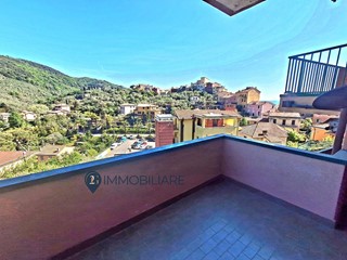 Quadrilocale in Vendita a Lerici, 270'000&euro;, 85 m²