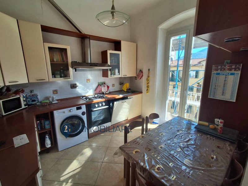 Appartamento in Vendita a La Spezia, 175'000&euro;, 100 m²