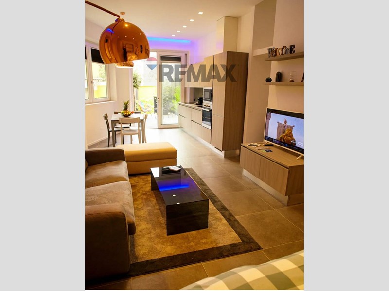 Monolocale in Vendita a Milano, 370'000&euro;, 54 m²