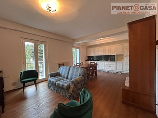 Appartamento in Vendita a Roccafluvione, 260'000&euro;, 200 m²