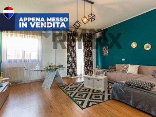 Appartamento in Vendita a Catania, 118'000&euro;, 139 m²