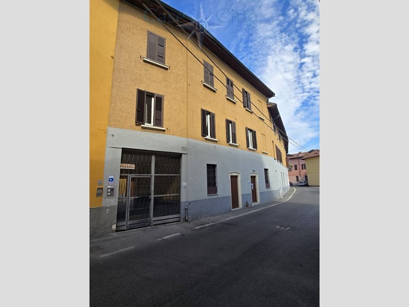 Bilocale in Vendita a Milano, 135'000&euro;, 58 m²