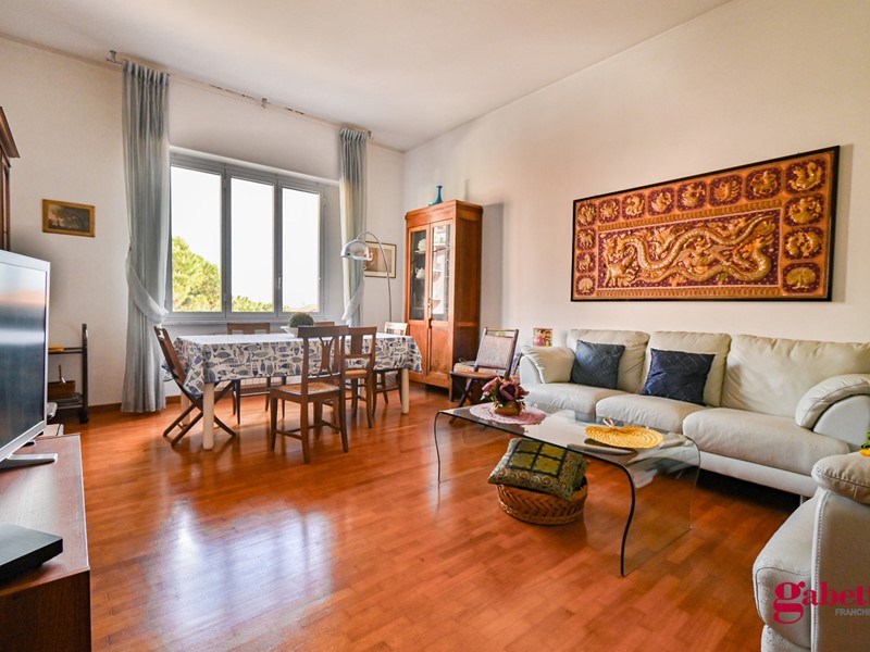 Appartamento in Vendita a Varazze, 600'000&euro;, 124 m², arredato