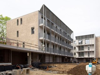 Trilocale in Vendita a Cusano Milanino, 403'000&euro;, 90 m², con Box