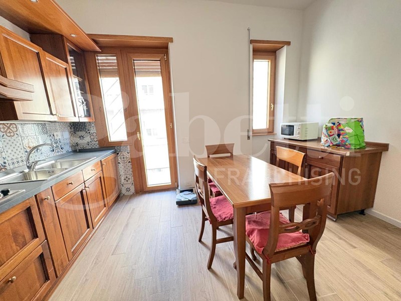 Appartamento in Affitto a Roma, 2'170&euro;, 170 m²