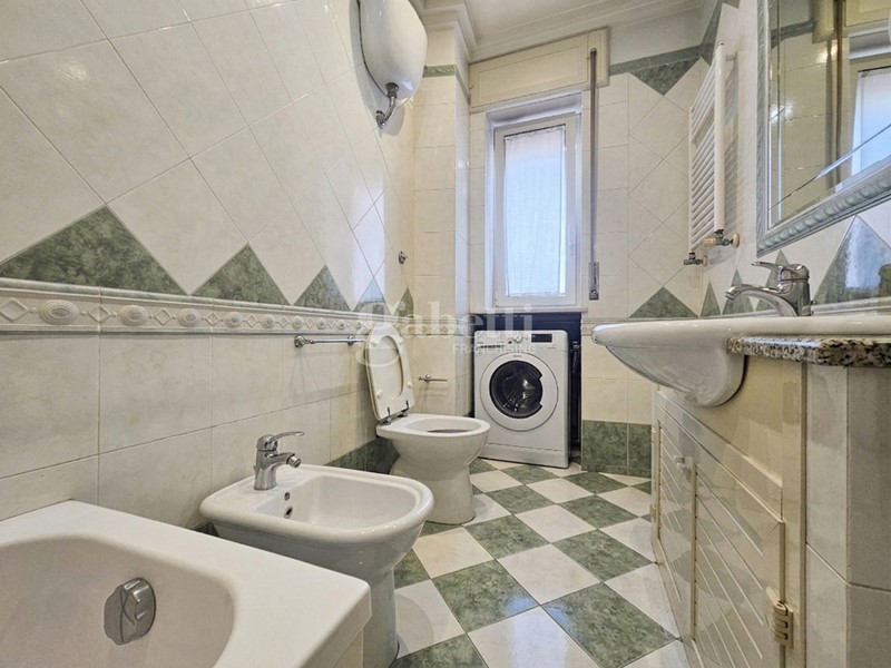 Trilocale in Vendita a Napoli, 290'000&euro;, 85 m², con Box