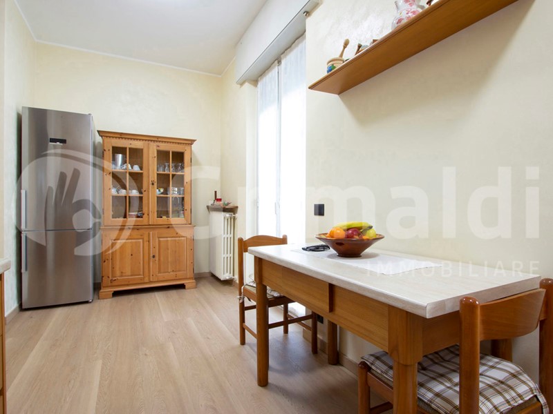 Trilocale in Vendita a Cusano Milanino, 295'000&euro;, 104 m², con Box