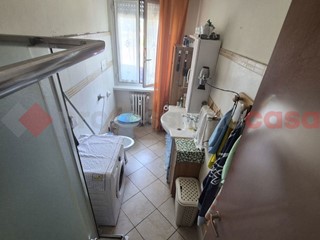 Trilocale in Vendita a Parabiago, 110'000&euro;, 60 m², con Box