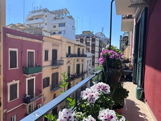 Trilocale in Vendita a Bari, 98'000&euro;, 76 m²