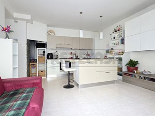 Quadrilocale in Vendita a Valdagno, zona COMODA AL CENTRO, 160'000&euro;, 72 m², con Box