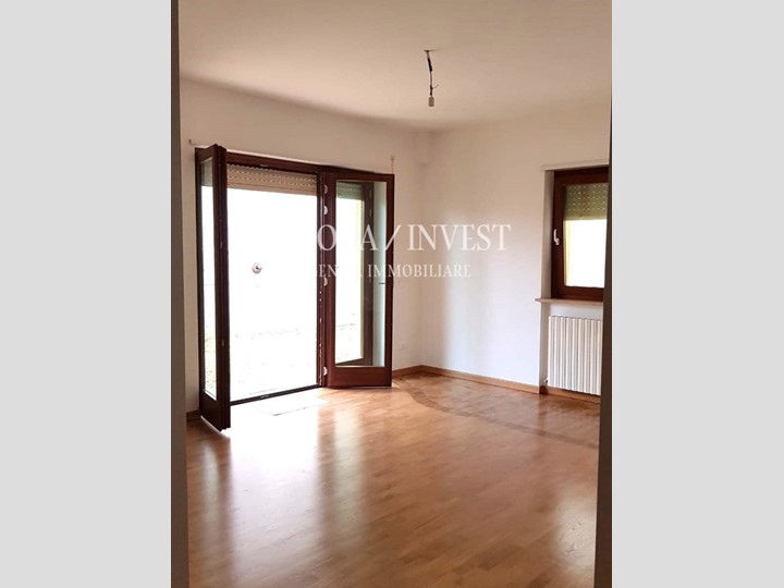 Trilocale in Vendita a Monteprandone, 119'000&euro;, 108 m², con Box