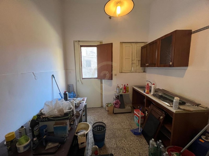 Trilocale in Vendita a Misterbianco, zona Lineri, 88'000&euro;, 85 m²