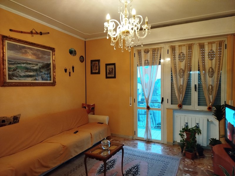 Appartamento in Vendita a Piacenza, zona QUARTIERE 2000, 160'000&euro;, 102 m²
