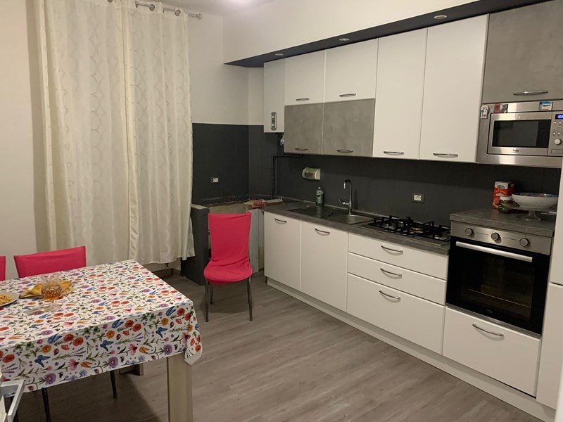 Appartamento in Vendita a Piacenza, 155'000&euro;, 130 m²