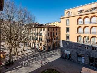 Appartamento in Vendita a Lucca, 695'000&euro;, 185 m²