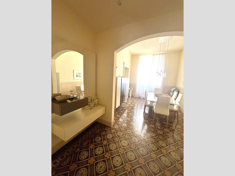 Appartamento in Vendita a Lucca, 490'000&euro;, 120 m²