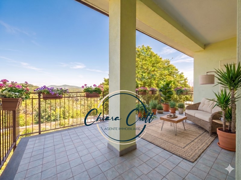 Trilocale in Vendita a Rosignano Marittimo, zona Nibbiaia, 165'000&euro;, 75 m², arredato, con Box