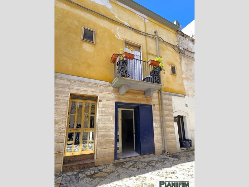 Bilocale in Vendita a Bari, 70'000&euro;, 47 m²