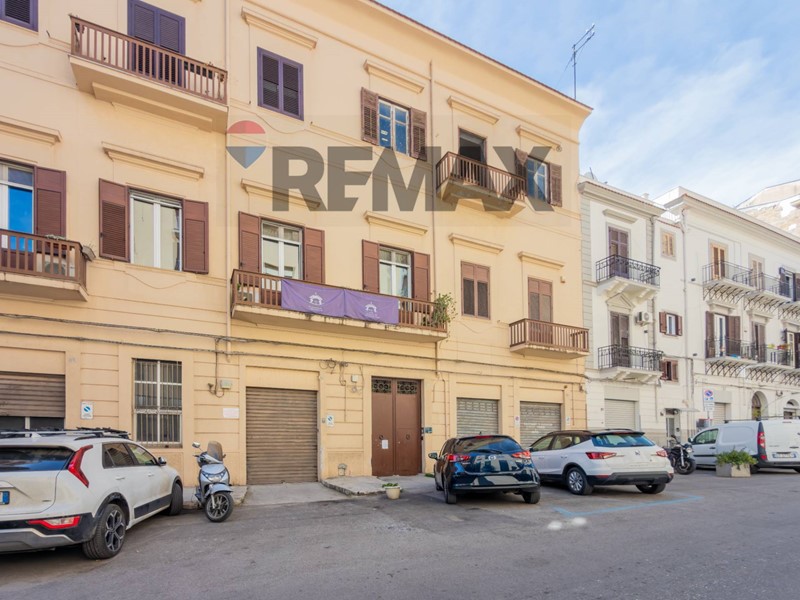 Appartamento in Vendita a Palermo, 645'000&euro;, 330 m²