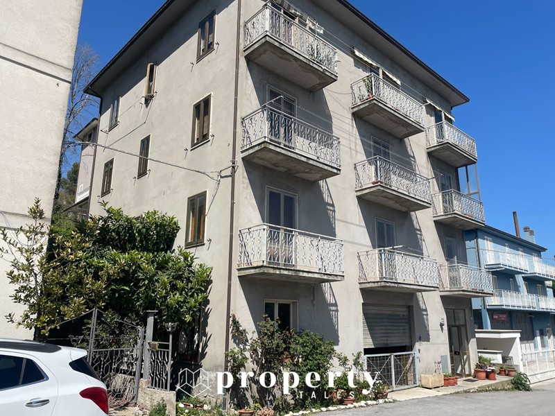 Appartamento in Vendita a Ripatransone, 115'000&euro;, 140 m²