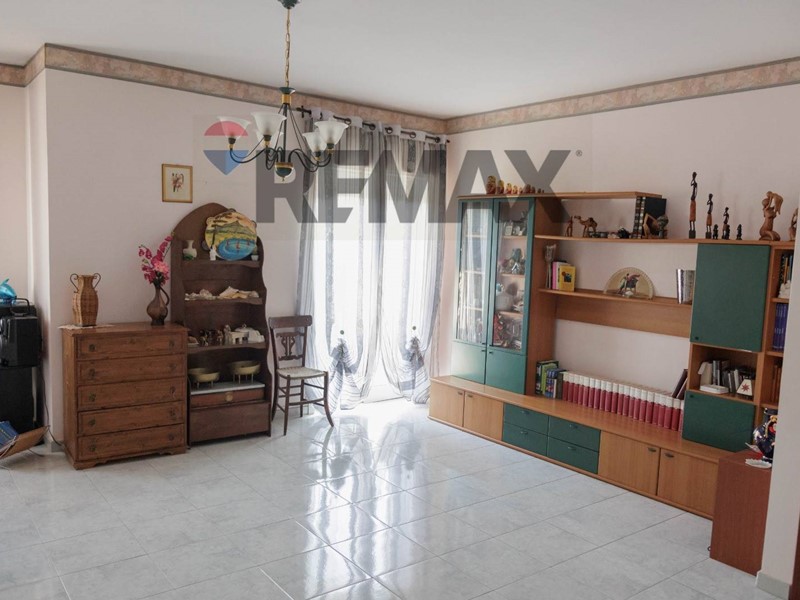 Appartamento in Vendita a Sortino, 78'000&euro;, 132 m²