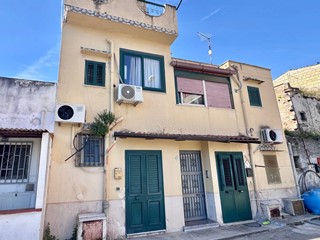 Bilocale in Vendita a Palermo, 43'000&euro;, 50 m²